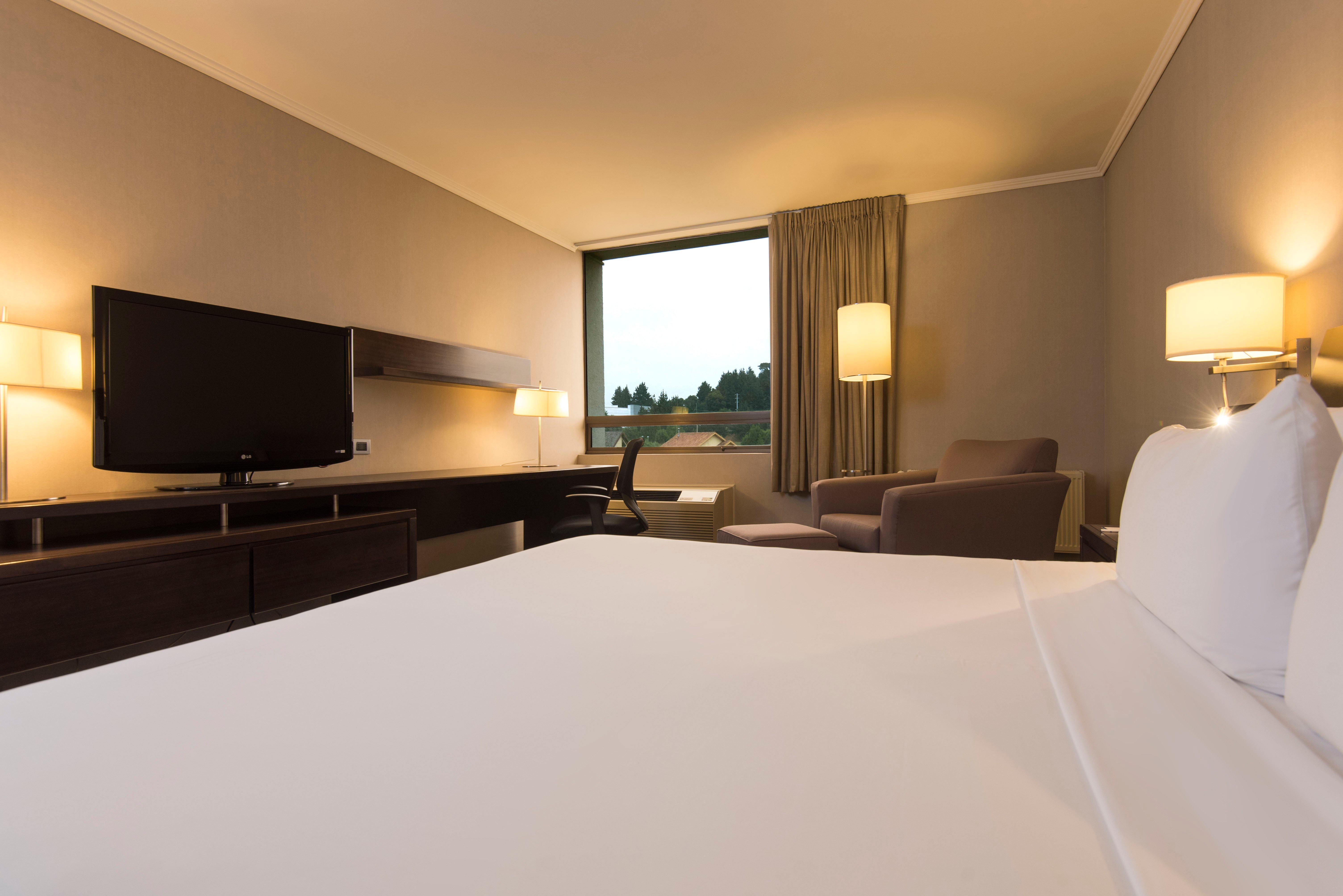 Holiday Inn Express - Concepcion By Ihg Exteriör bild