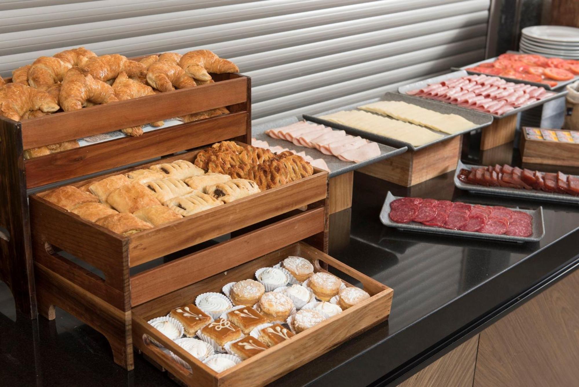 Holiday Inn Express - Concepcion By Ihg Exteriör bild