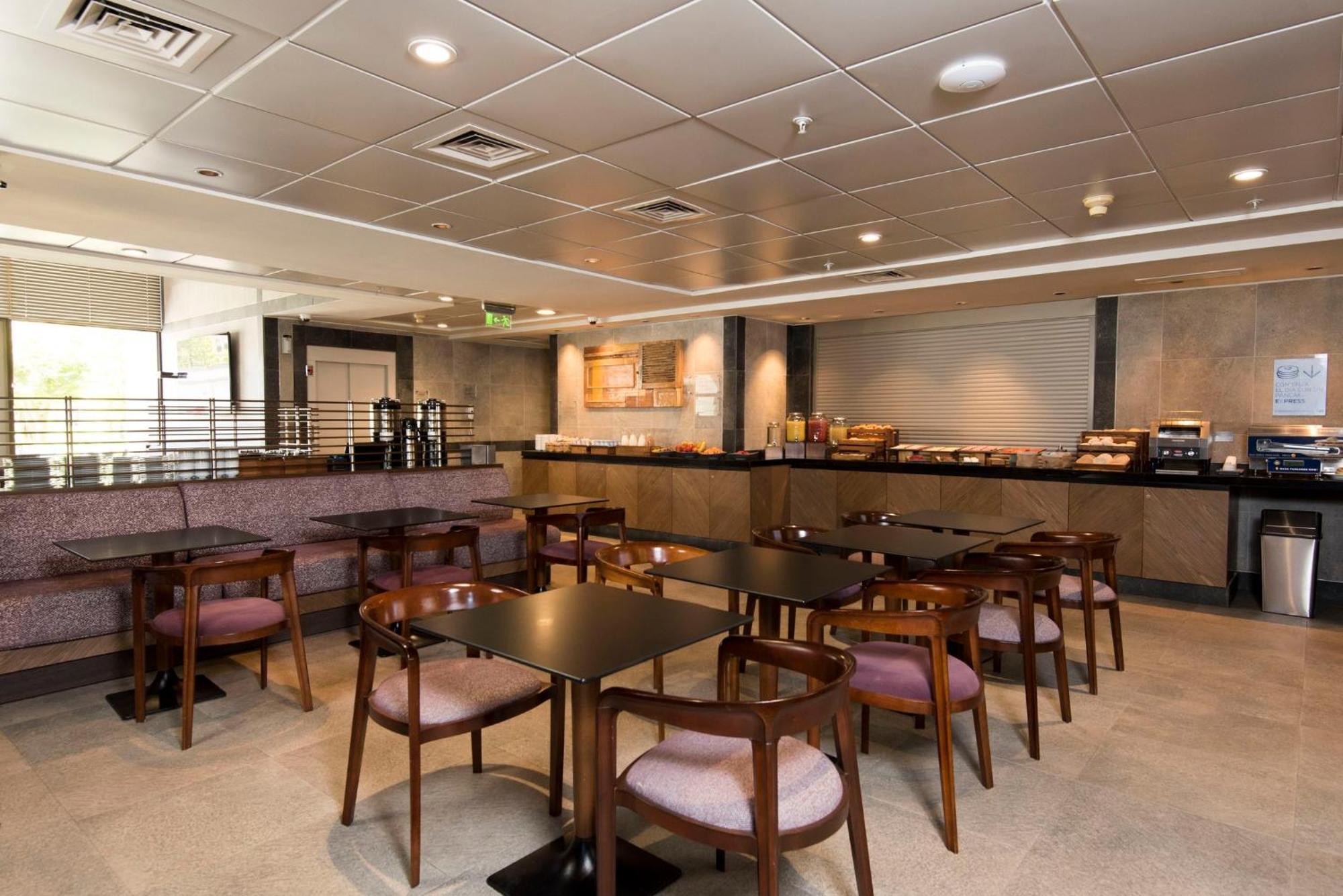 Holiday Inn Express - Concepcion By Ihg Exteriör bild