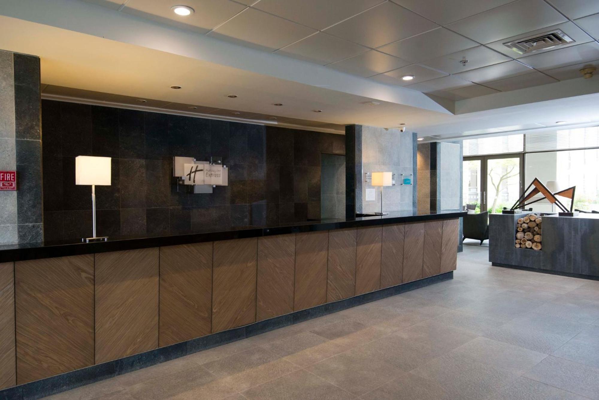 Holiday Inn Express - Concepcion By Ihg Exteriör bild